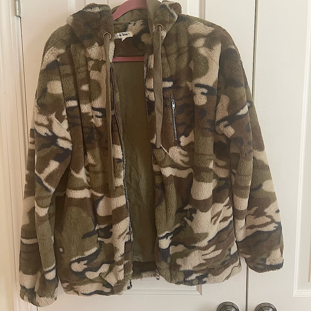 Fuzzy Camo Bomber Jacket - size large